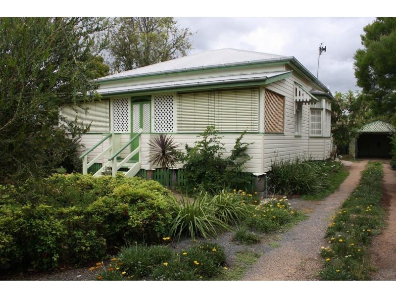 117 Fitzroy Street, Warwick QLD 4370