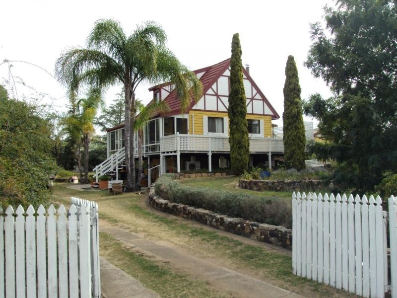 228 Wood Street, Warwick QLD 4370