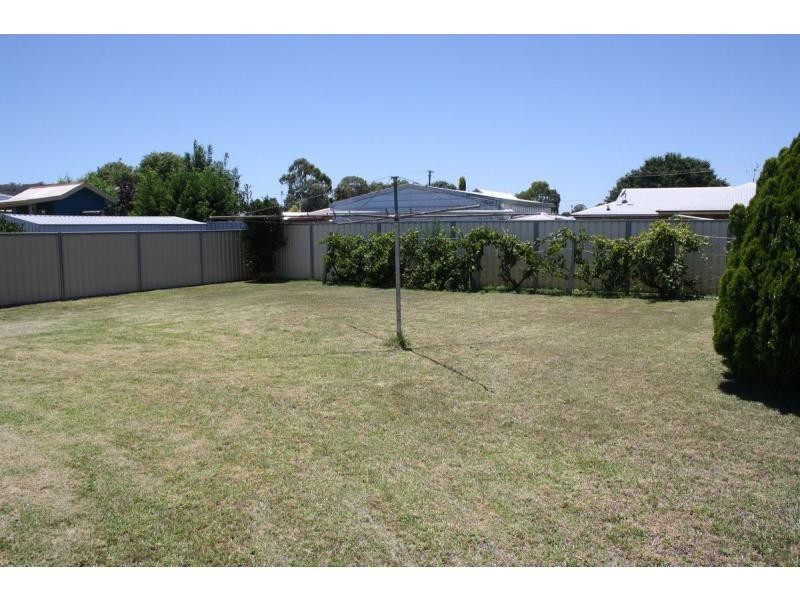 17 Herbert Street, Allora QLD 4362