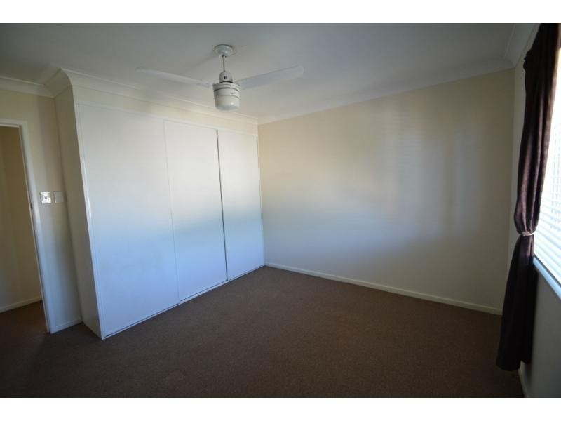 12 Gilbert Cres, Warwick QLD 4370