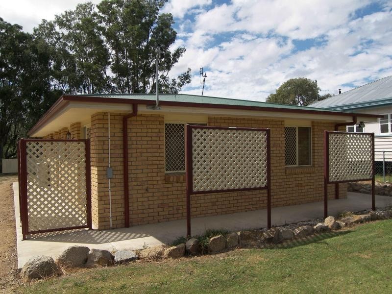 28 Sturt Street, Warwick QLD 4370