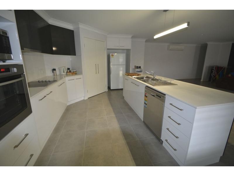 23 Reyburn Street, Warwick QLD 4370