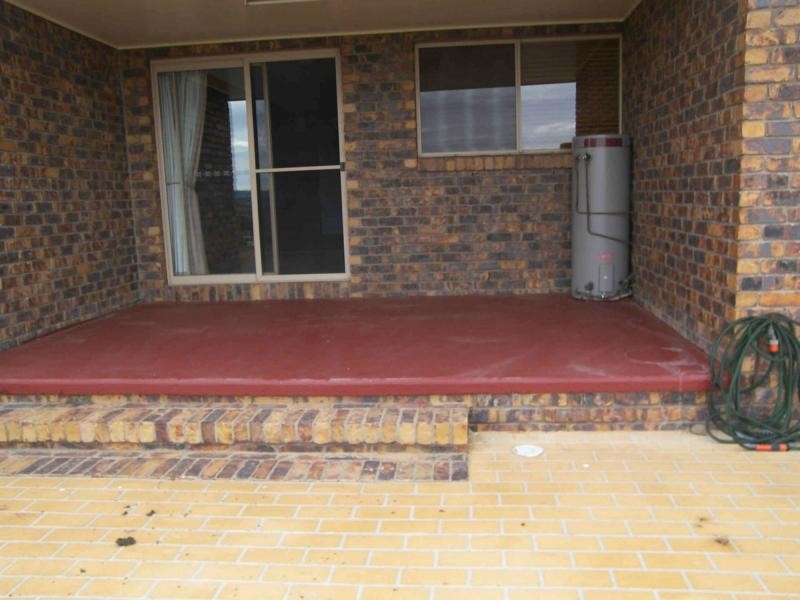 Unit 2/11 Willi Street, Warwick QLD 4370
