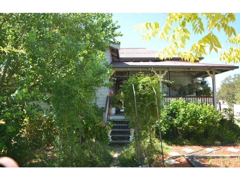 77 Pratten Street, Warwick QLD 4370