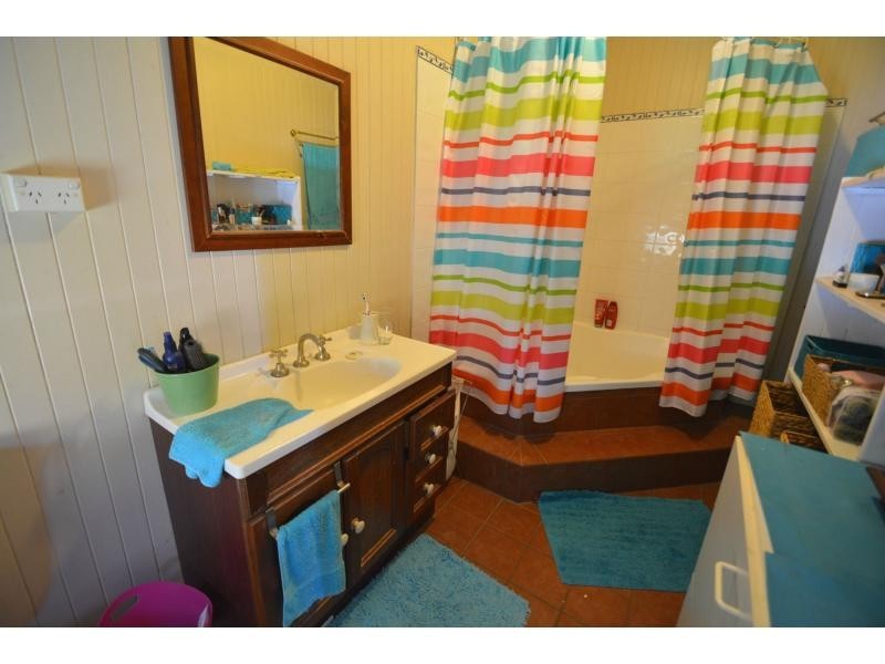 77 Pratten Street, Warwick QLD 4370