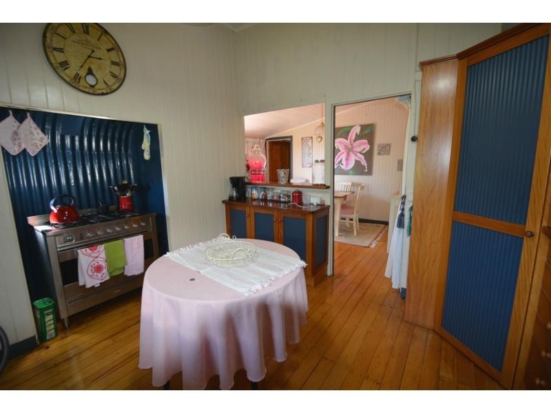 77 Pratten Street, Warwick QLD 4370