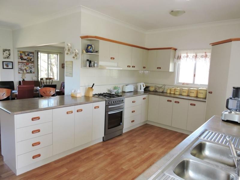 112 Back Creek Road, Karara QLD 4352