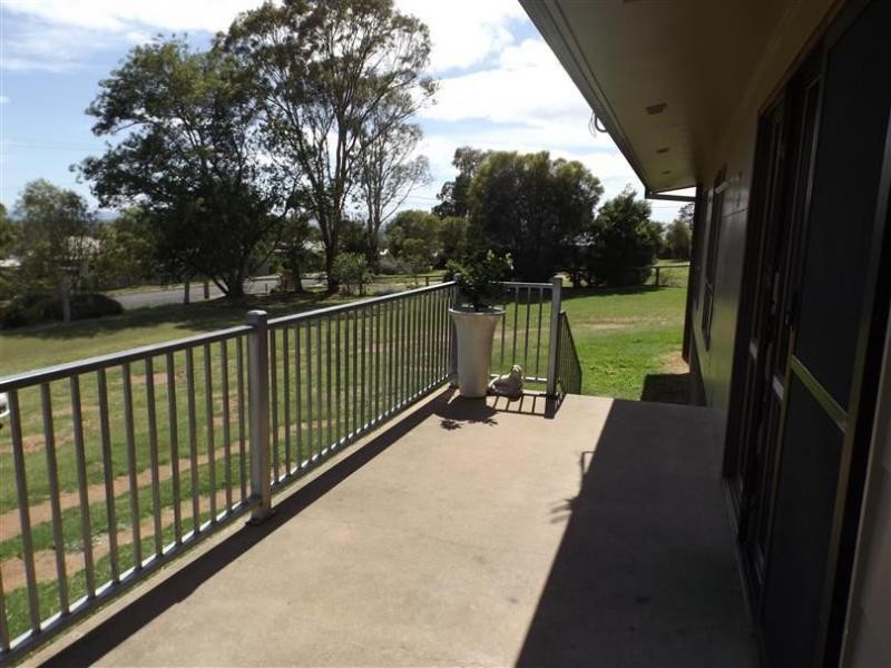 40 Cullen Street, Warwick QLD 4370