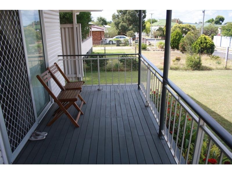 33 Wattle Avenue, Warwick QLD 4370