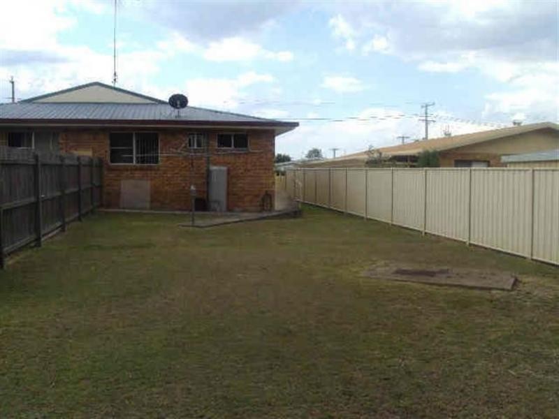 1/50 Locke Street, Warwick QLD 4370