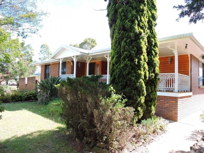 12 Vanneck Street, Yangan QLD 4371