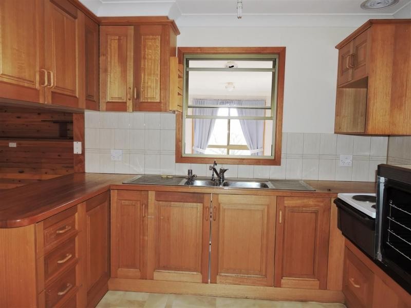 12 Vanneck Street, Yangan QLD 4371