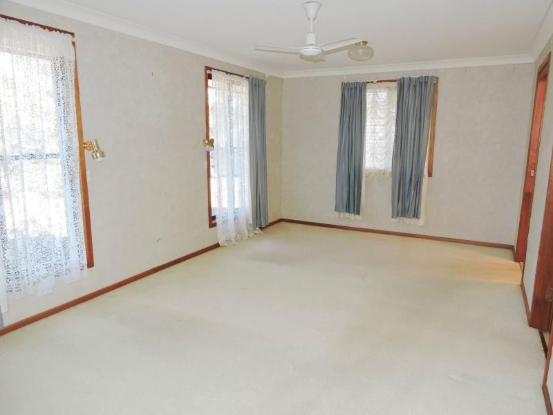 12 Vanneck Street, Yangan QLD 4371