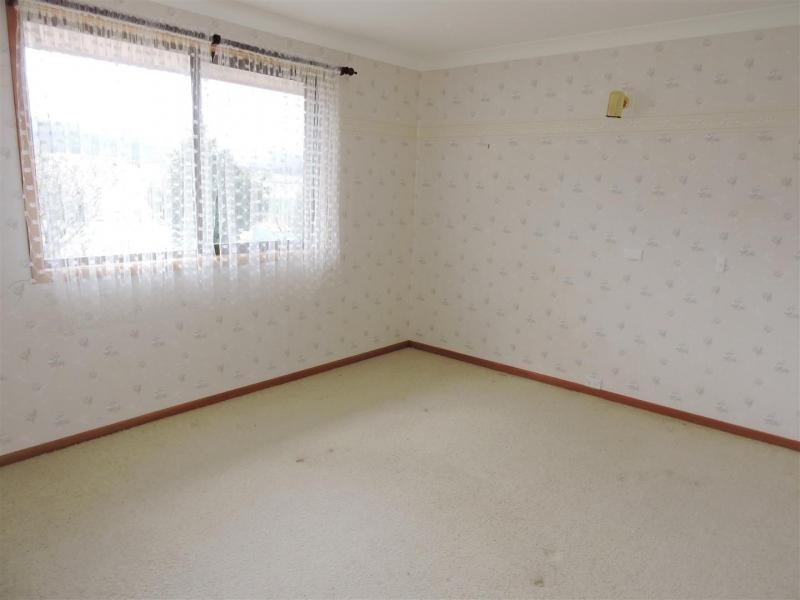 12 Vanneck Street, Yangan QLD 4371