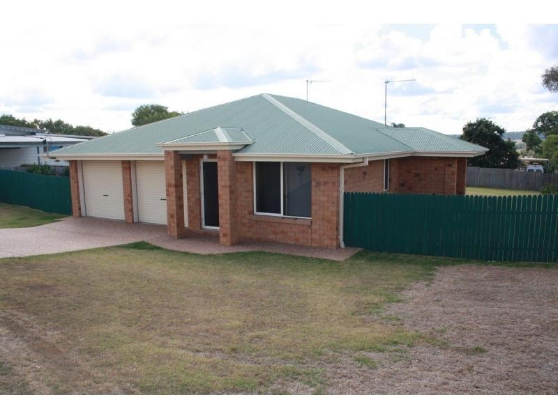 5 Robyn Street, Rosenthal Heights QLD 4370