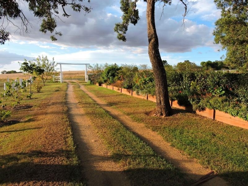 435 Glen Road, Rosenthal Heights QLD 4370