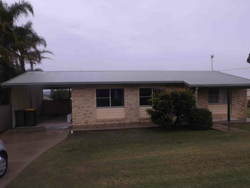 11 Howard Street, Warwick QLD 4370