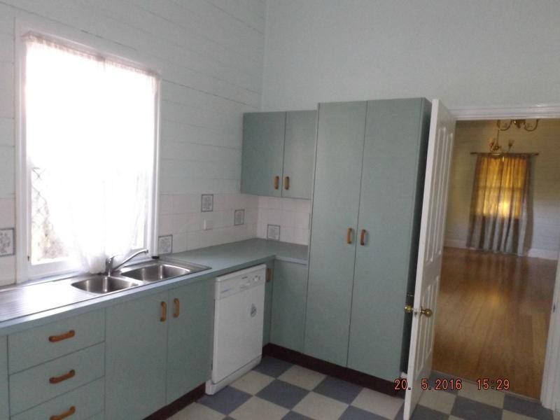 42 Myall Avenue, Warwick QLD 4370