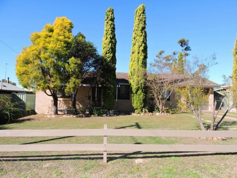 10 Self Street, Warwick QLD 4370