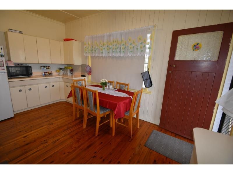 129 Wood Street, Warwick QLD 4370
