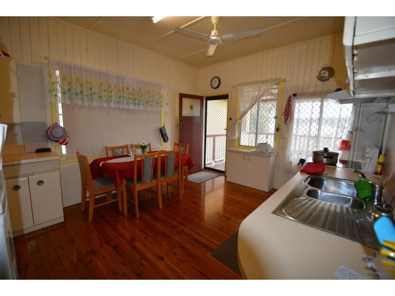 129 Wood Street, Warwick QLD 4370