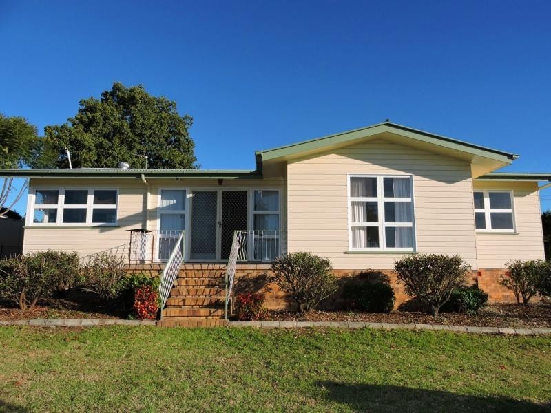 136 Locke Street, Warwick QLD 4370