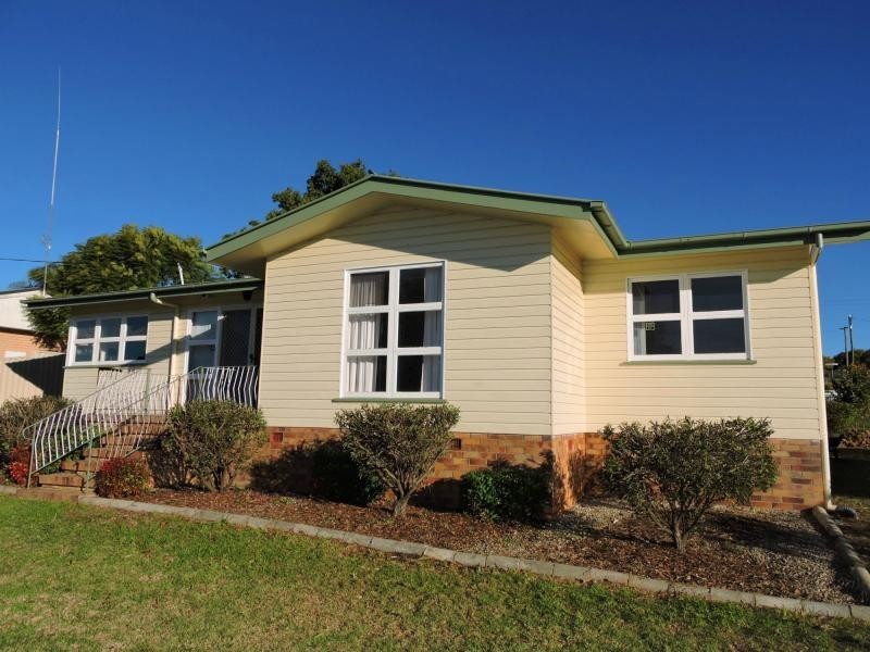 136 Locke Street, Warwick QLD 4370