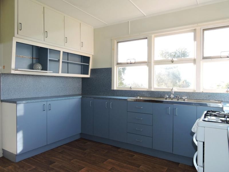 136 Locke Street, Warwick QLD 4370