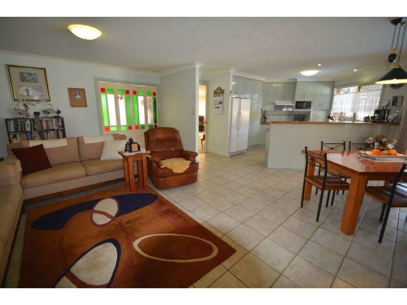 6 Fairway Drive, Warwick QLD 4370