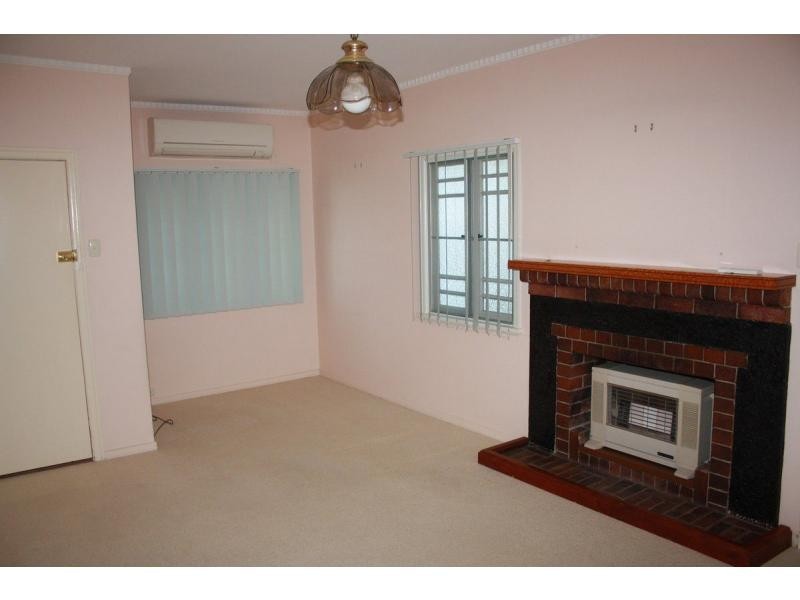 3a Locke Street, Warwick QLD 4370