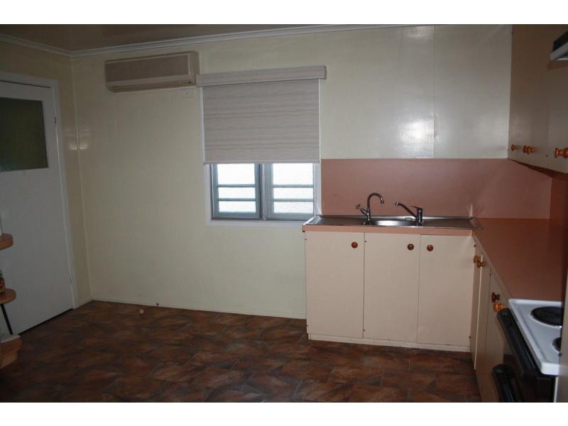 3a Locke Street, Warwick QLD 4370