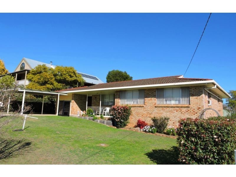 33 Clarke Street, Warwick QLD 4370