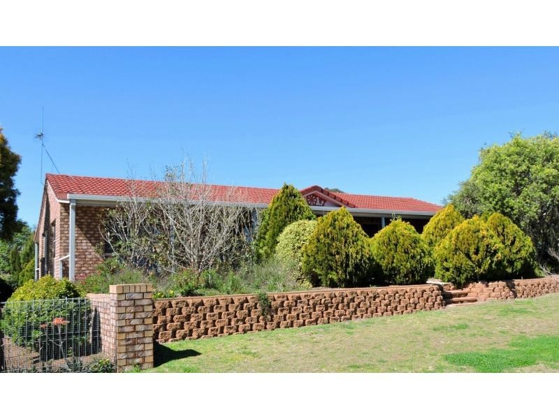 23 Fairway Drive, Warwick QLD 4370