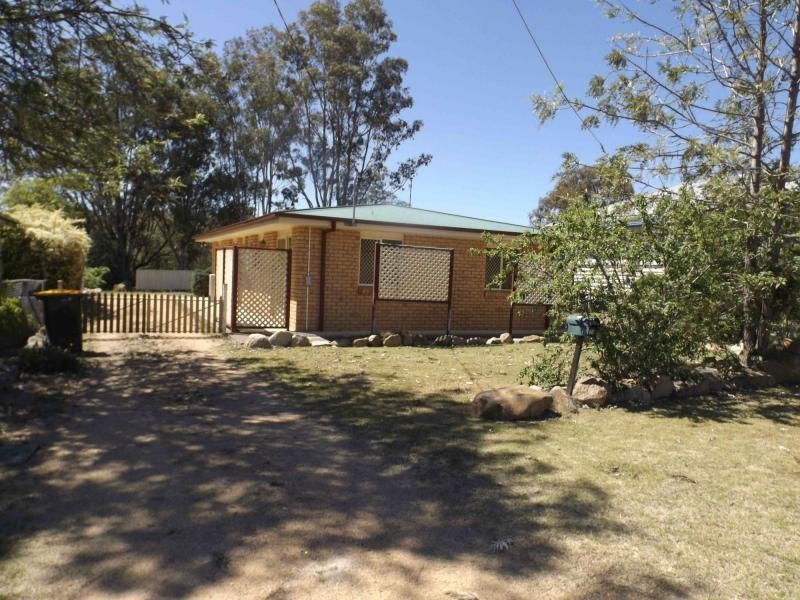 28 Sturt Street, Warwick QLD 4370