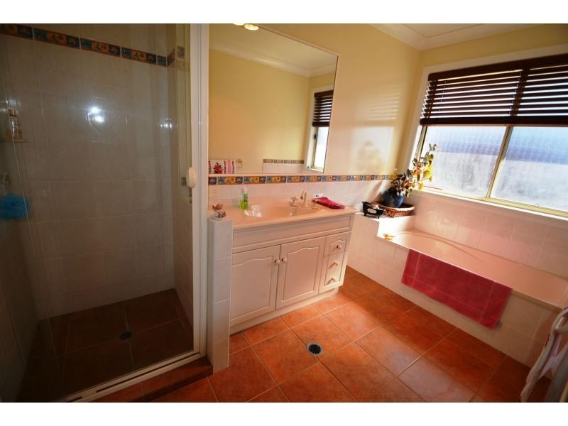 174 Ogilvie Road, Warwick QLD 4370