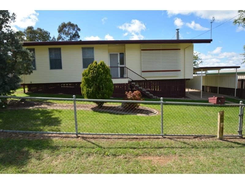 4 Furness Crescent, Warwick QLD 4370