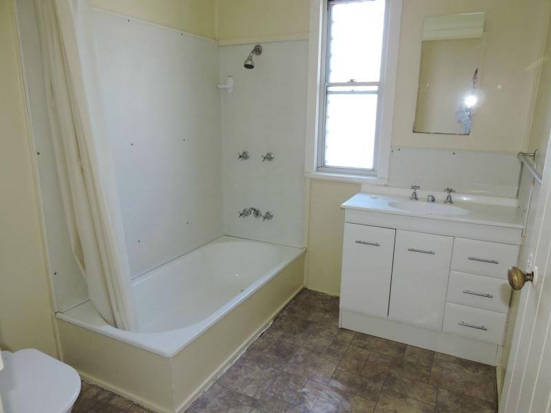 124 Pratten Street, Warwick QLD 4370