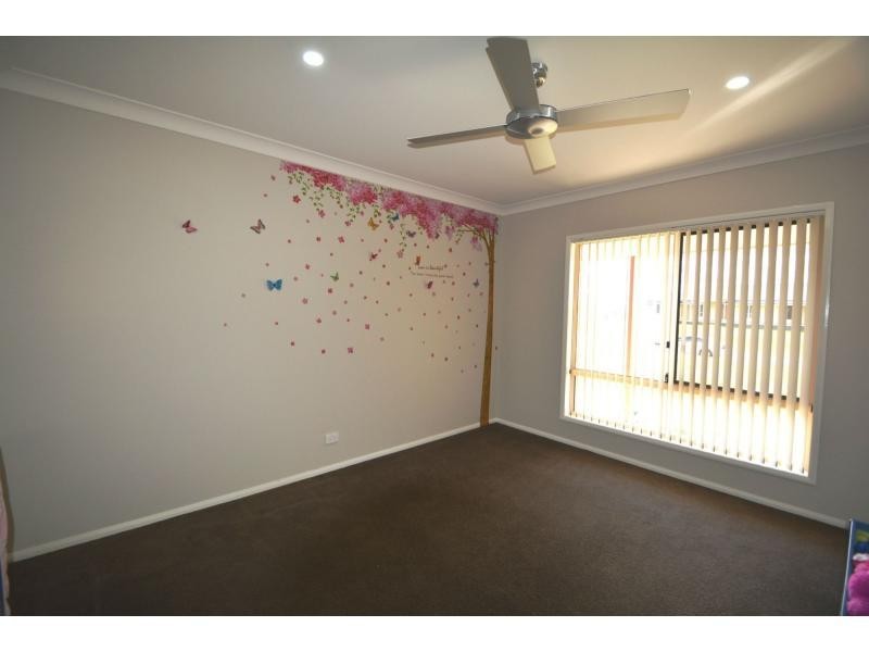 8 Condavale Drive, Rosenthal Heights QLD 4370