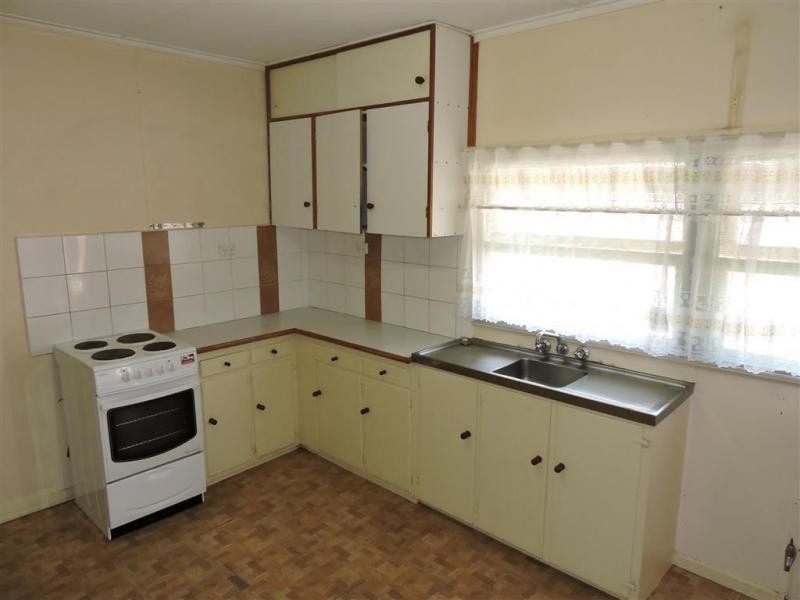 7 Herbert Street, Allora QLD 4362
