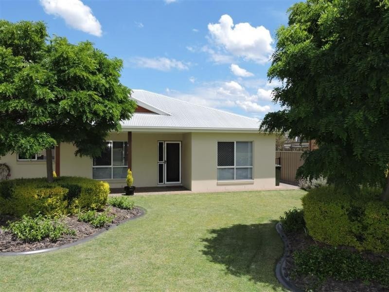23 Rodeo Drive, Warwick QLD 4370