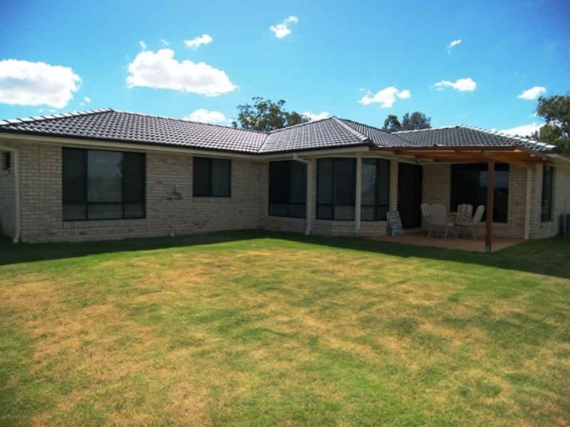 8 Flitcroft Street, Warwick QLD 4370