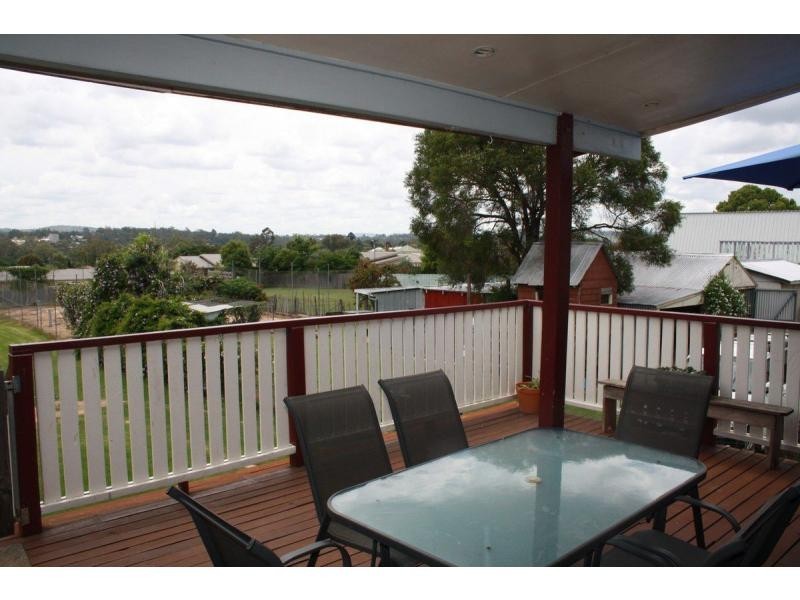 140 Percy Street, Warwick QLD 4370