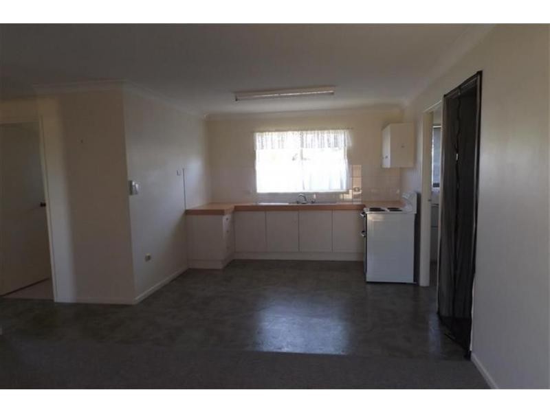 2/6 Matthews Street, Warwick QLD 4370