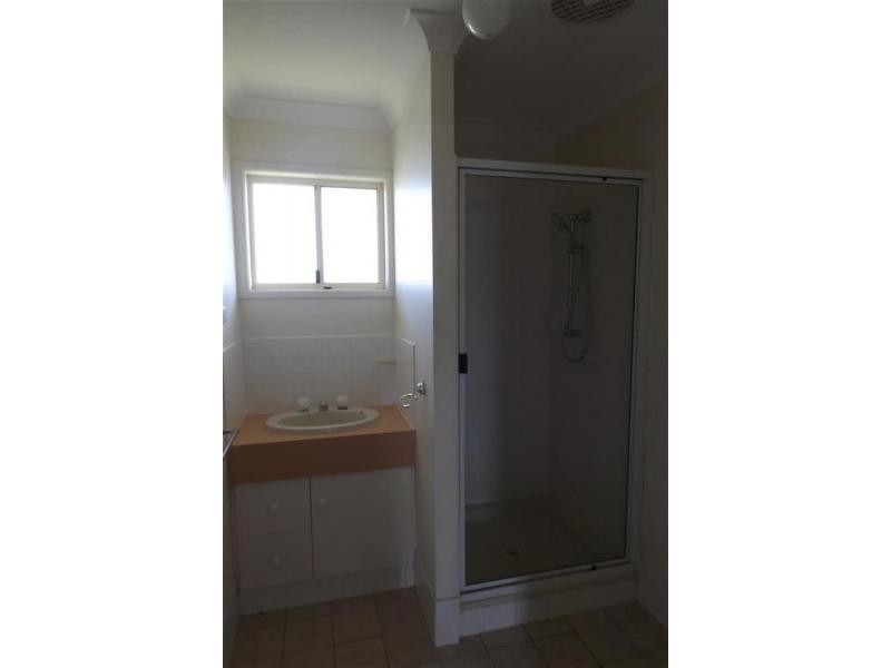 2/6 Matthews Street, Warwick QLD 4370