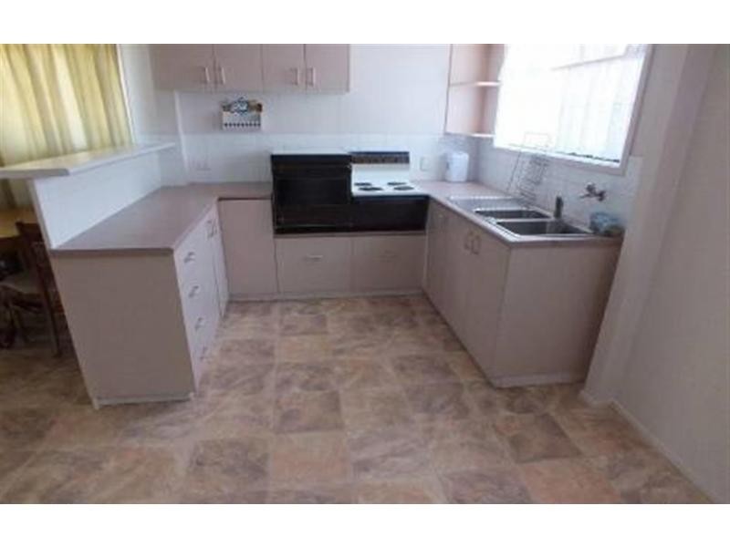 41 Allora Street, Hendon QLD 4362