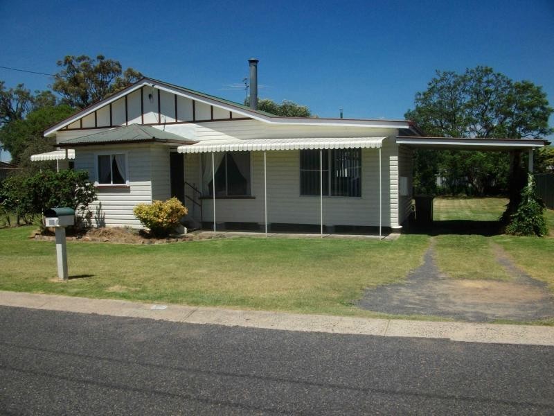 46 Wilga Avenue, Warwick QLD 4370