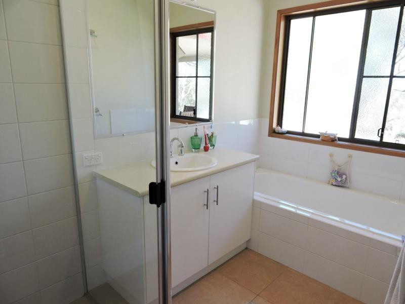 9 Holzwarts Road , Berat, Allora QLD 4362