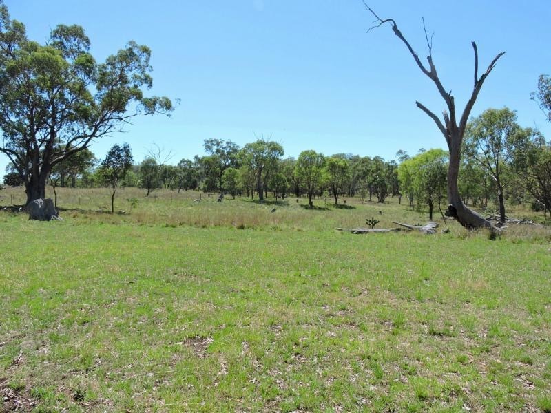 9 Holzwarts Road , Berat, Allora QLD 4362