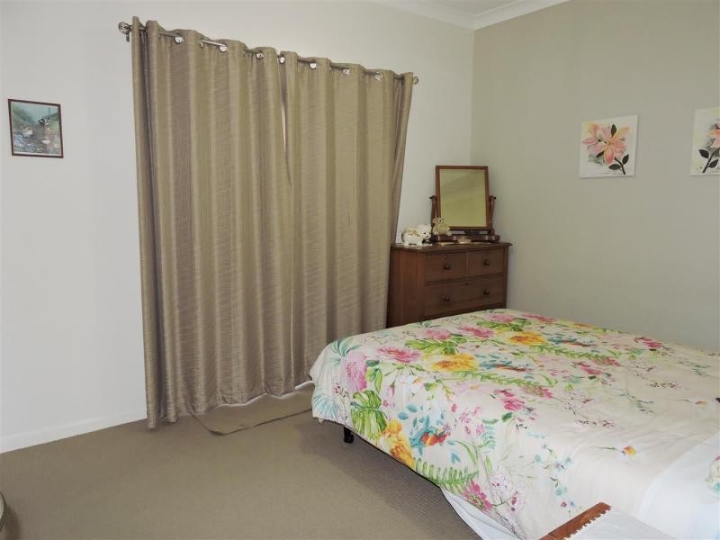 27 Gilbert Crescent, Warwick QLD 4370