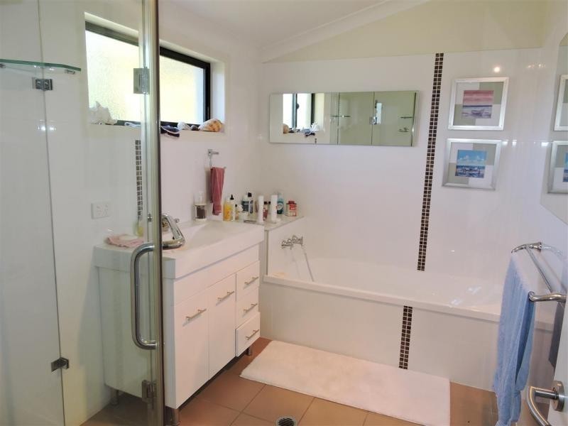 27 Gilbert Crescent, Warwick QLD 4370